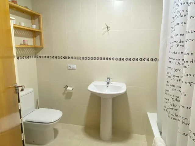 ADOSADO EN VENTA CON TERRAZA Y GARAJE — 15
