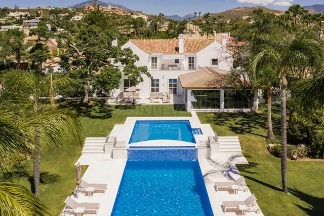 Chalet 6 habitaciones 712m² en venta - Marbella - foto 3