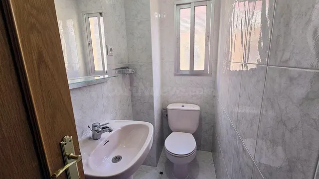 ¡únicamente para estudiantes oportunidad de alquiler! piso de tres dormitorios y terraza en villa de vallecas — 20