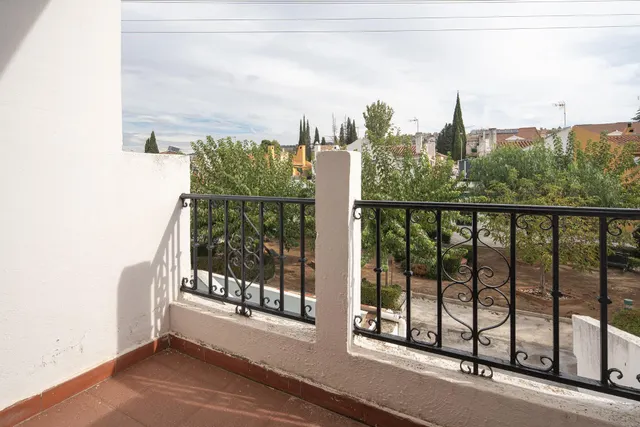 Casa 4 habitaciones 246m² en venta - Granada — 39