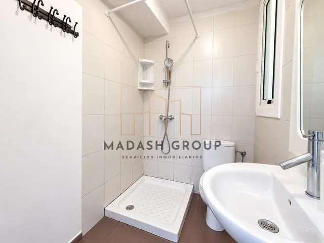 ¡casi a estrenar! piso de 3 habitaciones reformado en pleno centro, Reus — 9
