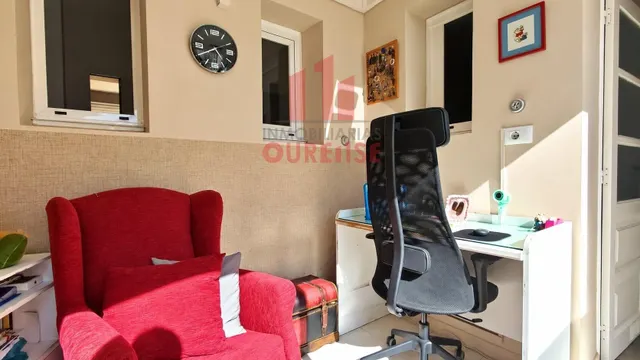 Amplia vivienda reformada situada en el couto. — 12