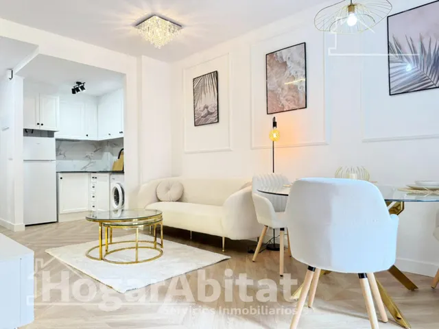 MODERNO, ACOGEDOR Y EXTERIOR EN RESIDENCIAL CON PISCINA Y BALCÓN — 11