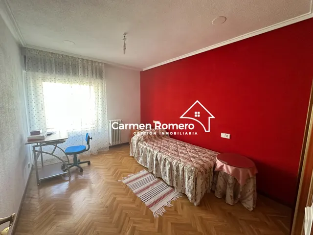 ADOSADO EN VENTA  EN VILLAMAYOR. URB. PIEDRA DORADA — 33