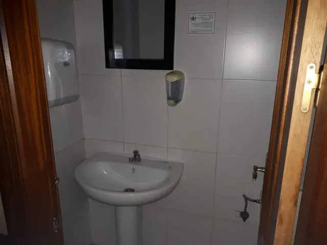 VIVIENDA DE DOS  APARTAMENTOS Y LOCAL EN SERÓN (AMERÍA). — 6