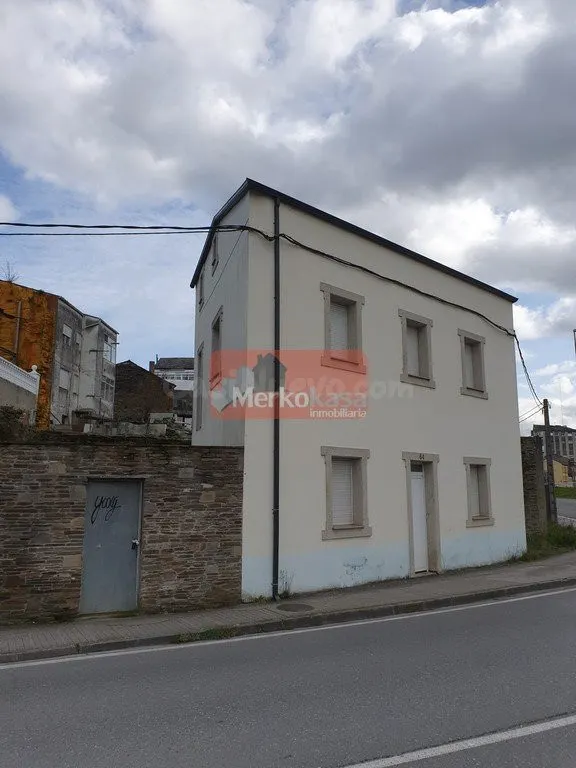 SE VENDE CASA CON TERRENO CERCA DEL SAGRADO CORAZÓN - foto 4