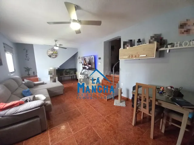 INMOBILIARIA LA MANCHA VENDE CASA INDEPENDIENTE TOTALMENTE R - foto 2
