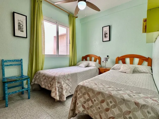 SE VENDE ADOSADO EN LOS NAREJOS, DOS habitaciones Y DOS ASEOS — 8