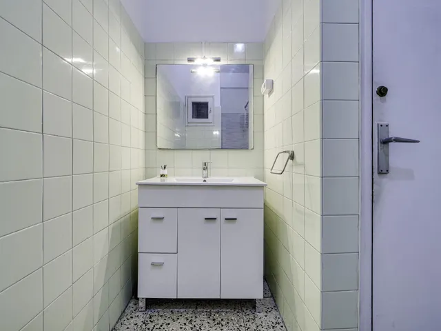 PISO EN OFERTA EN SAGRADA FAMILIA — 34