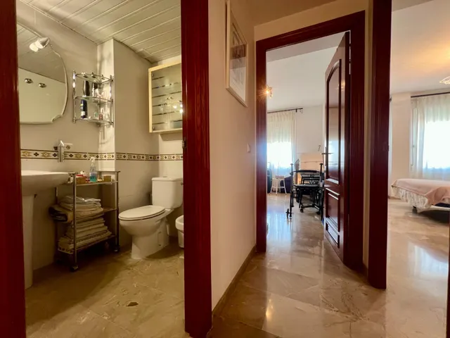 ¡espectacular piso con garaje, piscina, gimnasio y vigilancia 24 horas en calle maría maribrán! ✨ — 23