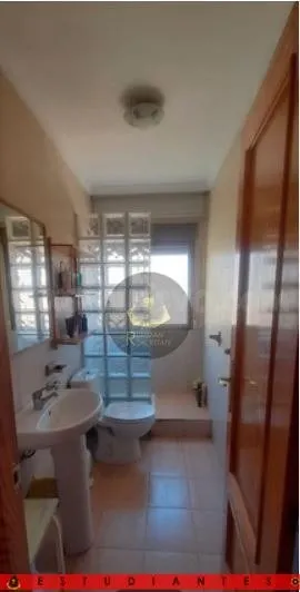 EST / Piso de TRES dormitorios en zona Beiro - foto 2