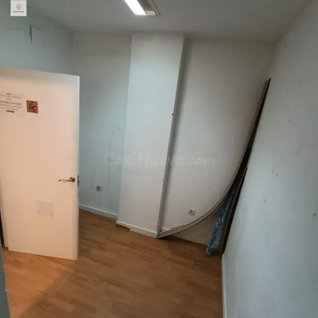 Local Comercial en Alquiler en Caceres - Zona PERU por Solo  - foto 5