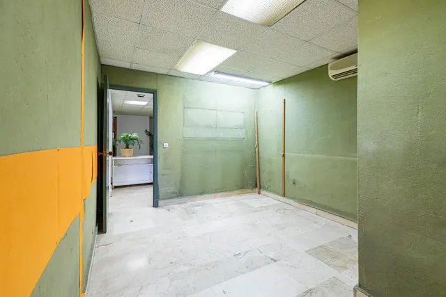 OFICINA DE 149 m2 EN PLENA GRAN VÍA – POSIBILIDAD DE TRANSFORMACIÓN EN VIVIENDA — 13