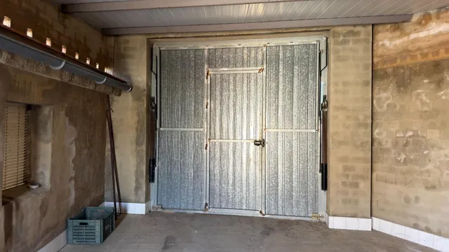 ¡gran oportunidad en Beas! auténtica casa de pueblo con entrada y salida a dos calles ✨ — 40