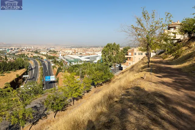 Solar con proyecto en una de las mejores zonas de Granada — 4