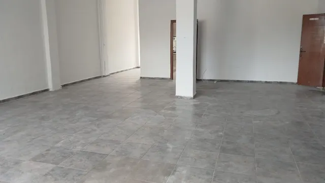 Se vende casa con bajo comercial — 31