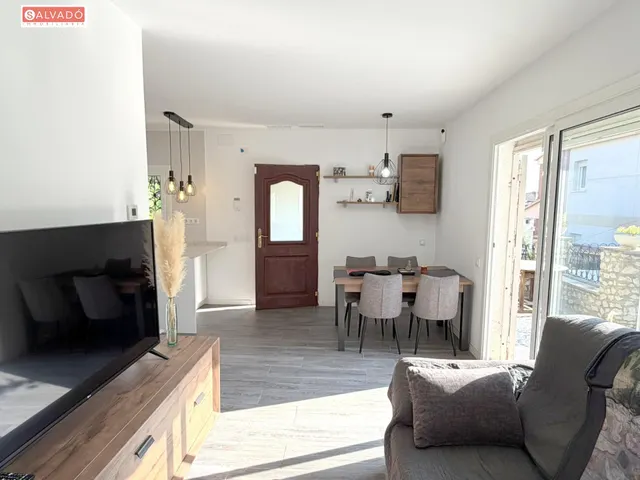 ¡casa independiente de una planta totalmente reformada a 750 m del paseo marítimo de Segur de Calafell! — 11