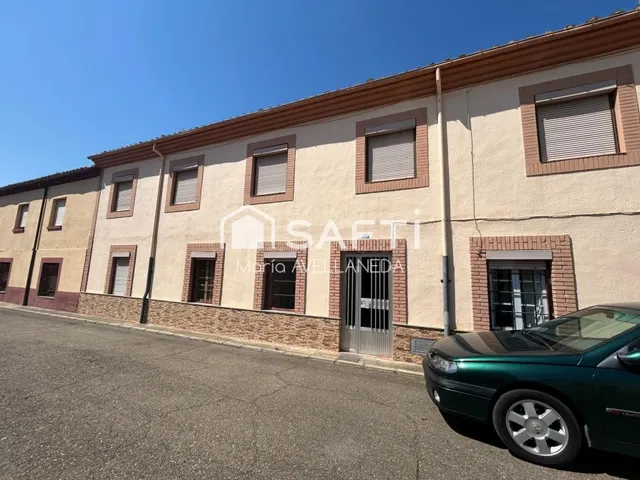 CASA DE PUEBLO A LA VENTA EN VALENCIA DE DON JUAN. - foto 4