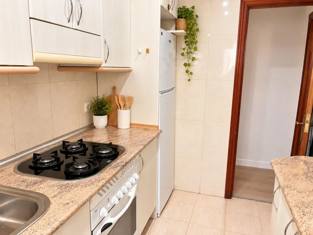 Piso reformado y amueblado en alquiler en Valdeacederas — 16