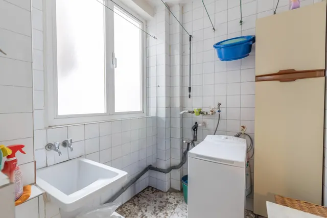 Amplia vivienda en pleno centro de Granada — 38