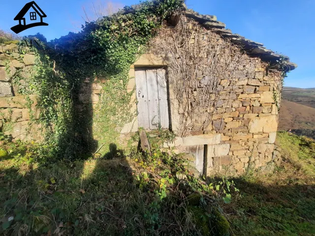 Finca con 3 Cabañas Pasiegas en San Pedro del Romeral - foto 4
