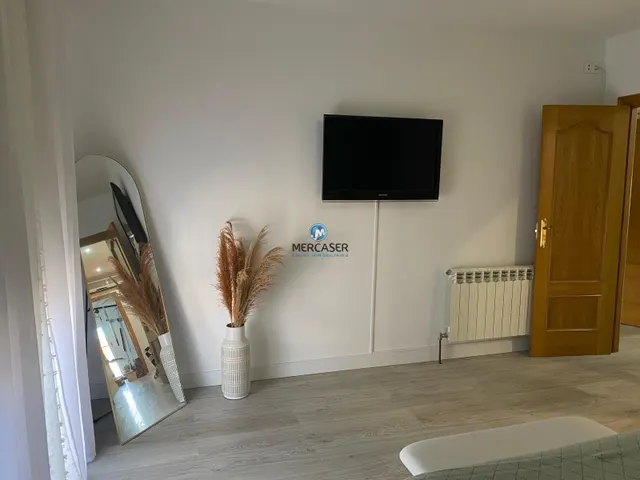 Chalet adosado en venta, Zona centro de Torres de la Alameda — 39