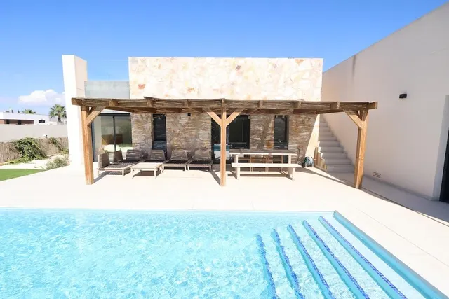 Villa moderna con piscina privada y vistas al golf en La Finca, Algorfa — 22