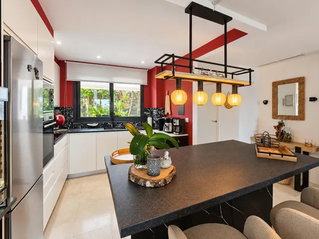 MAGNÍFICO APARTAMENTO DE 2 DORMITORIOS CON GRAN TERRAZA, JARDÍN PRIVADO Y VISTAS AL MAR Y AL GOLF – DOÑA JULIA, CASARES COSTA — 37