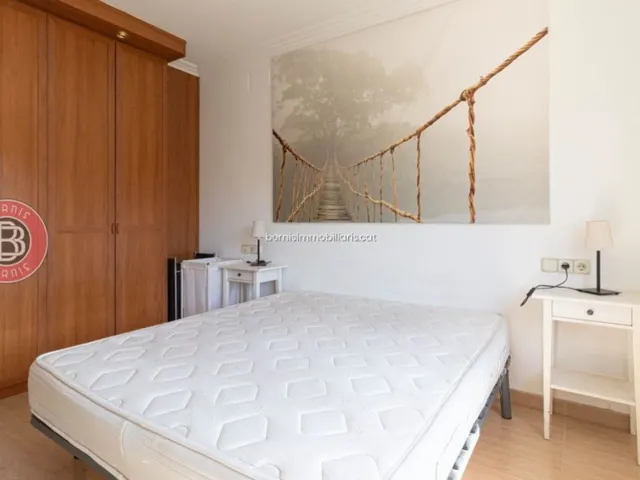 Chalet 5 habitaciones 238m² en venta - Carretera Igualada — 39