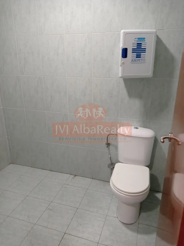 ESPECTACULAR LOCAL EN VENTA O ALQUILER EN ZONA INDUSTRIA — 29
