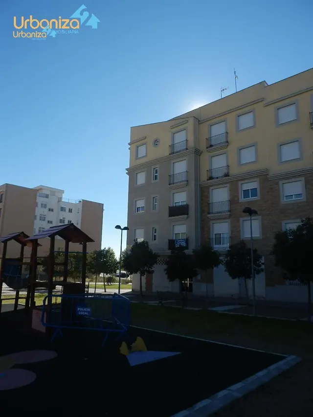 BONITO APARTAMENTO EN RONDA SUR PARA ENTRAR A VIVIR DE 1 DORMITORIO CON TRASTERO — 14