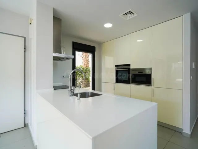 Villa 3 habitaciones 120m² en venta - Centro de la Ciudad Qu - foto 3