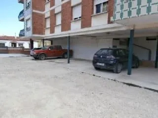 SE VENDE PLAZA DE PARKING EN SANT QUINTIN DE MEDIONA - foto 2