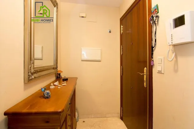 Magnifica vivienda con garaje en vergeles, junto a palacio de deportes — 18