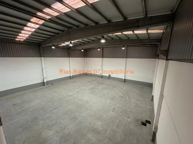REF 7110 NAVE INDUSTRIAL 750 M2 CON OFICINAS Y 2 PORTALONES  - foto 3