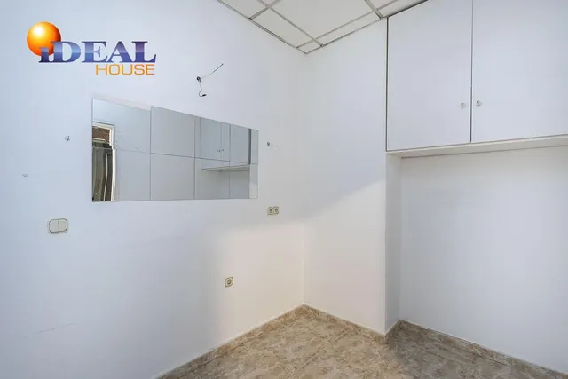 Local comercial en Pajaritos. — 19