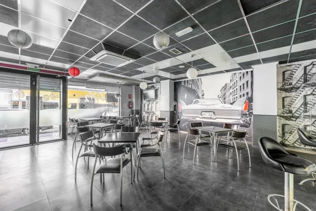 Se Vende Local Comercial Bar-Cafetería Calle Almería 9 - foto 5