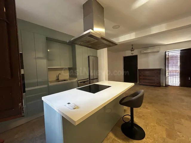 SE ALQUILA CASA RECIÉN REFORMADA JUNTO A LA PLAZA DE LA REGI