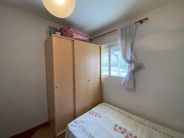 Se vende cortijo a distancia de a pie al pueblo — 15