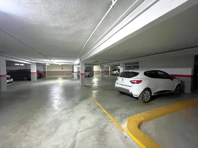 100%TO PRESENTA PLAZA AMPLIA PARA COCHE + MOTO | PLAZA PINTO - foto 5