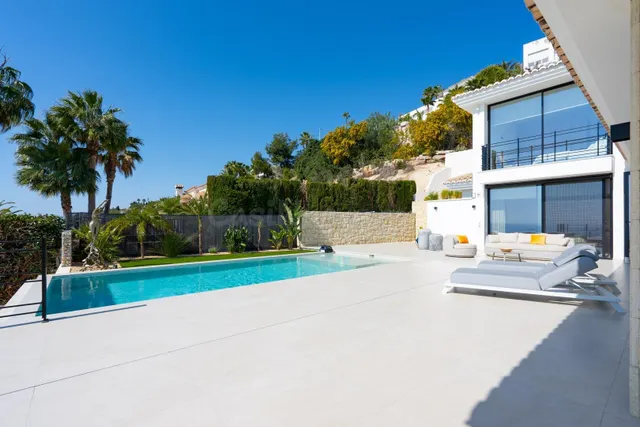 Impresionante villa mediterránea de lujo con vistas al mar e - foto 2