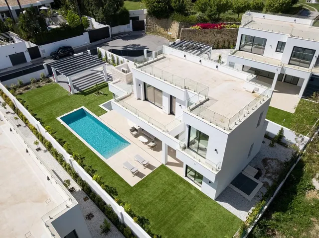 VILLA DE LUJO EN ESTEPONA, MONTE BIARRITZ - foto 2