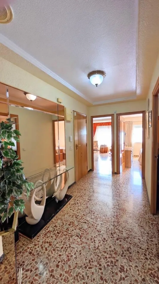 ¡GRAN VIVIENDA DE ESQUINA, 150 M2, 4 DORMITORIOS DOBLES, TOTALMENTE EXTERIOR, EN ZONA POETA MIGUEL HERNANDEZ! — 16