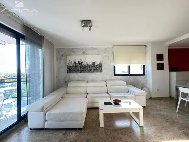 Exclusivo ático dúplex situado en la de playa de Daimús, a tan solo 300 metros de la orilla — 8