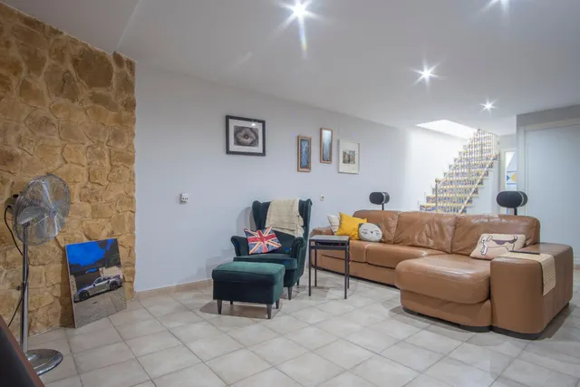 Espaciosa casa con encanto en el centro: elegancia, azotea y sótano en calle Murillo ✨ — 43