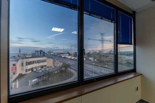 OFICINAS EN PUERTO  DE SAGUNTO — 21