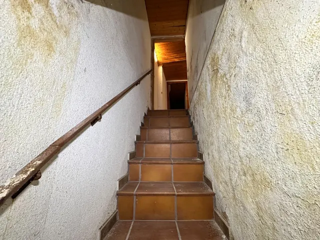 SE VENDE CASA ADOSADA EN BERGA — 21