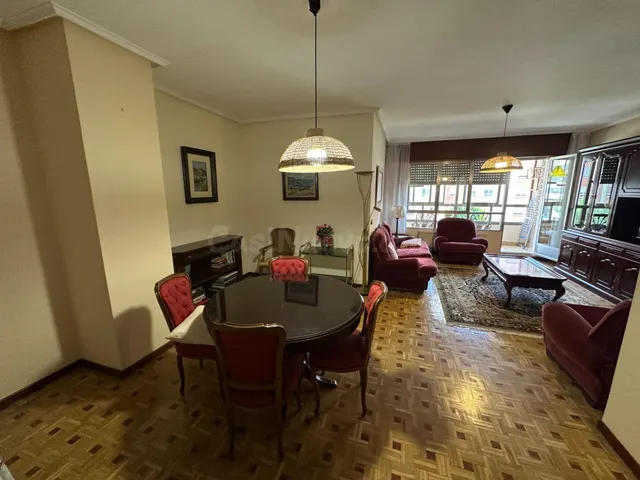 Habitación con escritorio en Avenida de la Paz — TODOS los g - foto 5