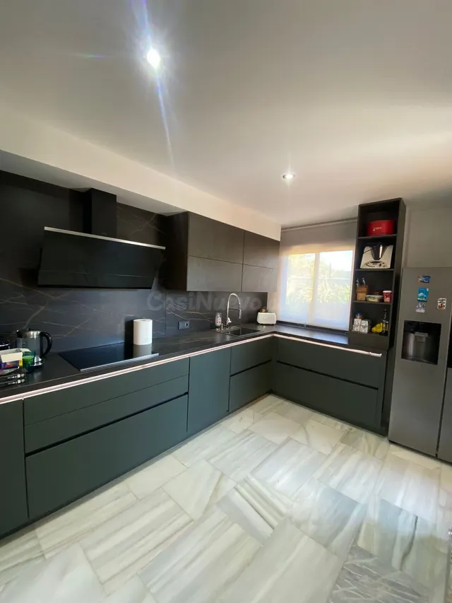 Chalet 4 habitaciones 280m² en venta - Costa del Sol — 3