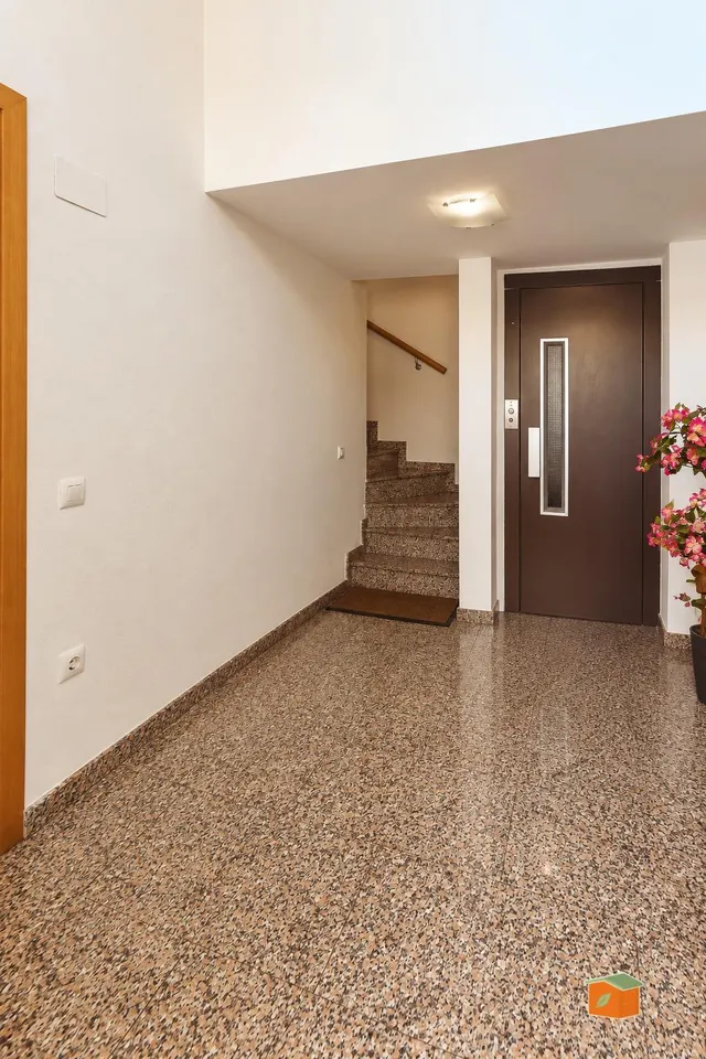 CASA ESQUINERA EN VENTA EN ROQUETES (TARRAGONA) — 25